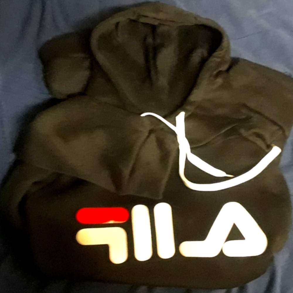 4**4**$40 BUNDLE:        2xHOODIES & 3xSWEATS ADD: "FILLA" 💥SEE LISTINGS PICS💥